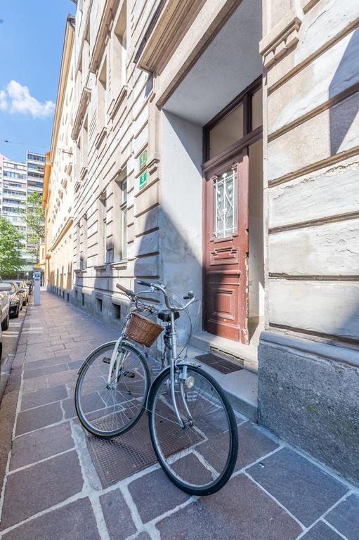 Fine Apartment Janeza Pavla リュブリャナ エクステリア 写真
