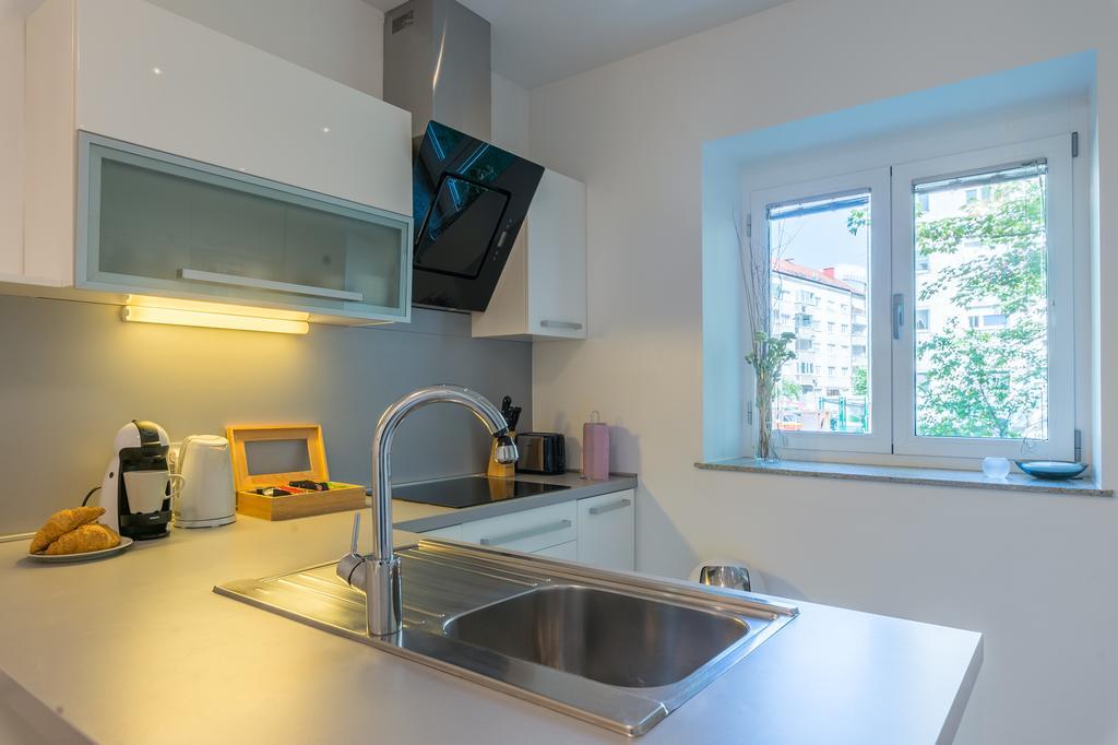 Fine Apartment Janeza Pavla リュブリャナ エクステリア 写真