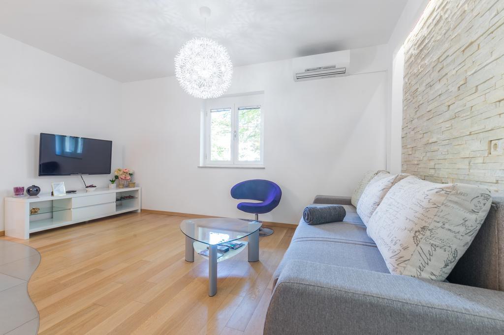 Fine Apartment Janeza Pavla リュブリャナ エクステリア 写真